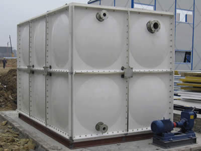 洛龙玻璃钢保温水箱
